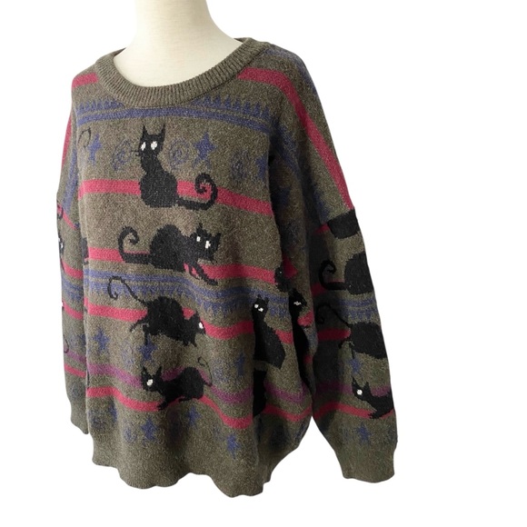 Black Cat Sweater - Picture 2 of 4